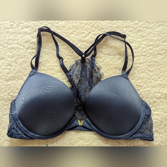 Victoria's Secret Other - Victoria secret very sexy push up front closure blue with lace 32B